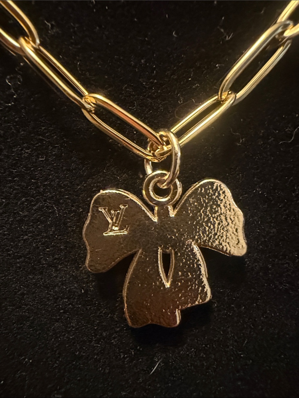 Inspired Delicate Gold White Bow Pendant Chain Necklace - Women's Jewelry - Picture 3 of 4